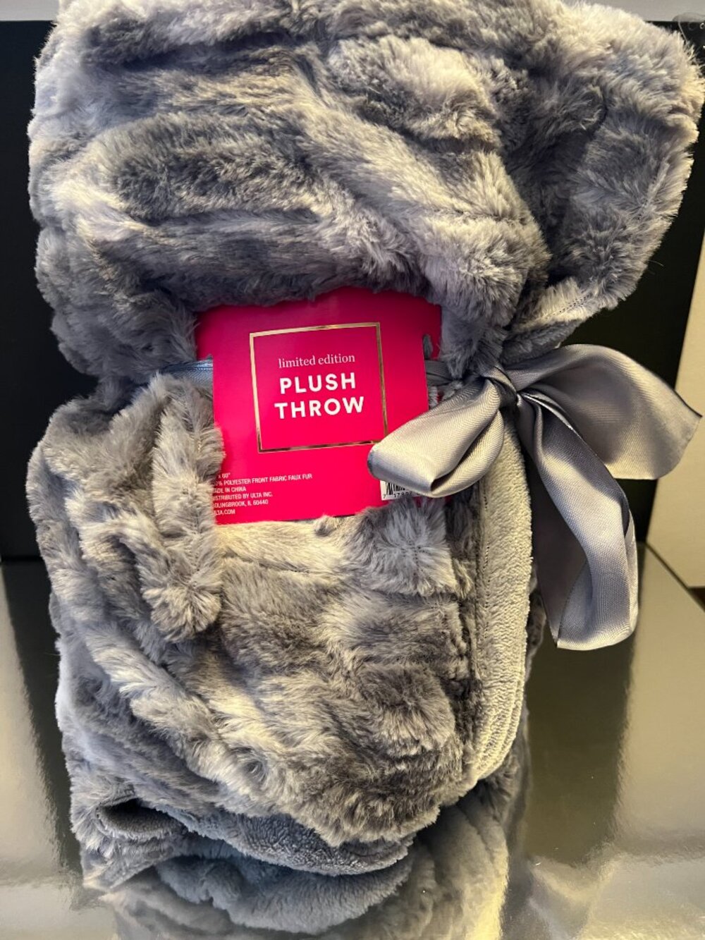 Ulta Faux Fur Throw Blanket - NEW